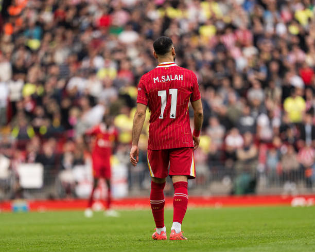 职员之间的 职员之间的